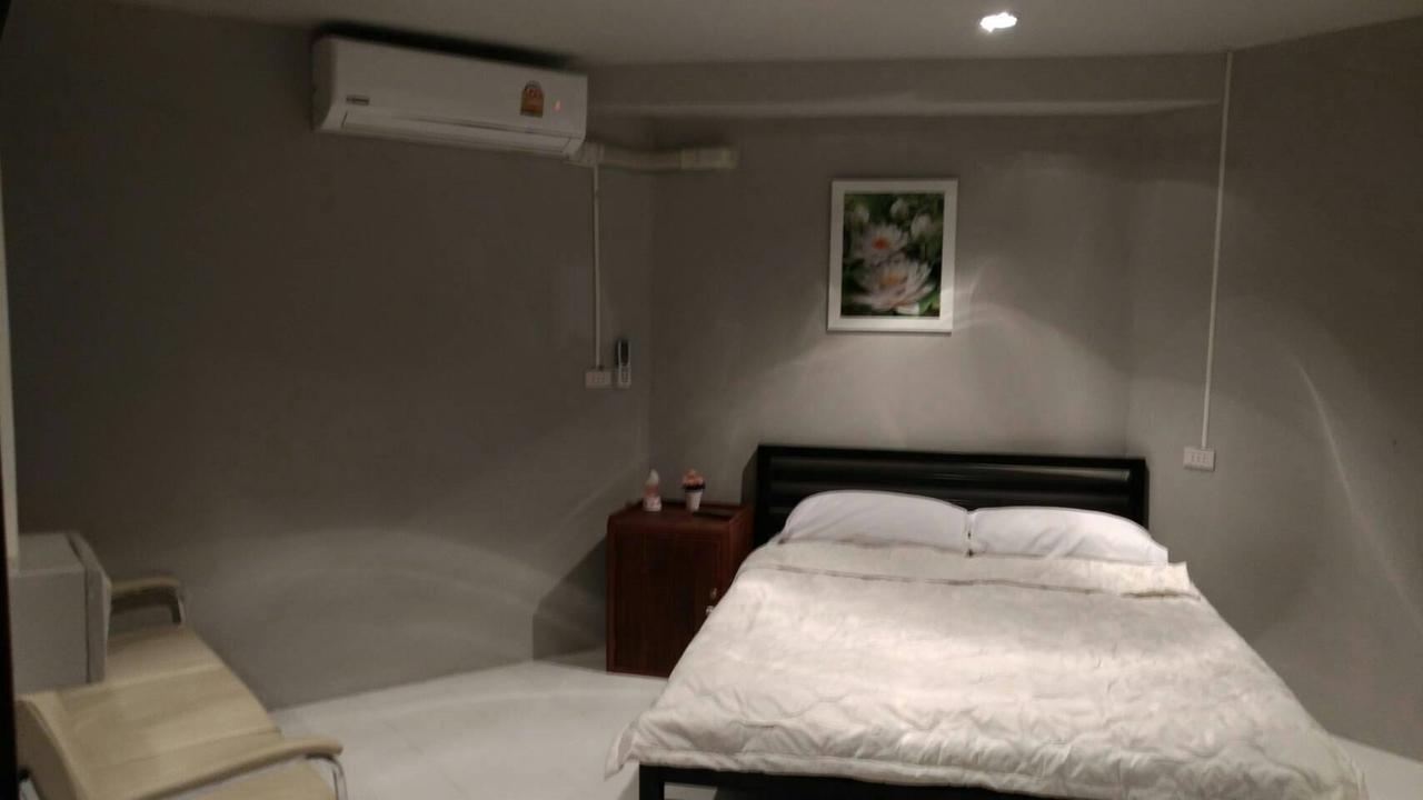Pk Hostel Phra Nakhon Si Ayutthaya Exterior photo