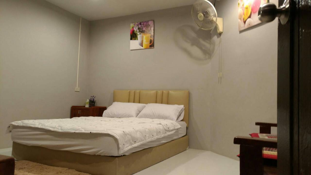 Pk Hostel Phra Nakhon Si Ayutthaya Exterior photo