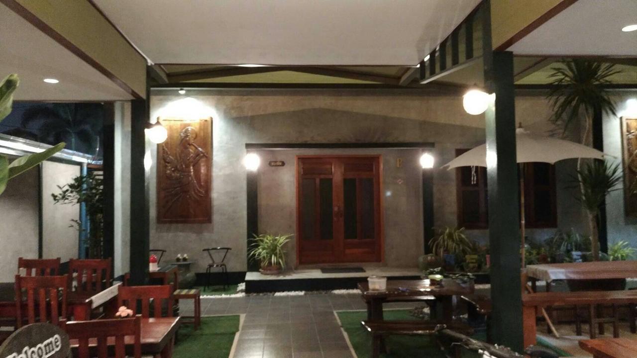 Pk Hostel Phra Nakhon Si Ayutthaya Exterior photo